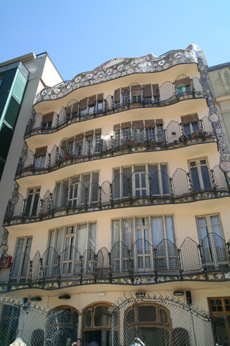 Wohnung der Familie Batlló - Fassade zum Innenhof